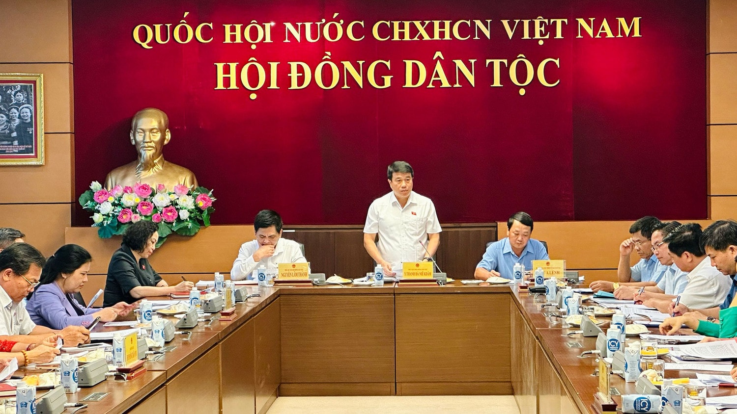 Thường trực Hội đồng Dân tộc họp mở rộng -0