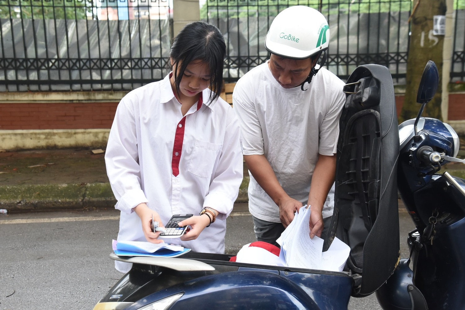 Thi tốt nghiệp THPT 2024: Hôm nay, thí sinh tiếp tục với bài thi Khoa học Tự nhiên và Khoa học Xã hội -0