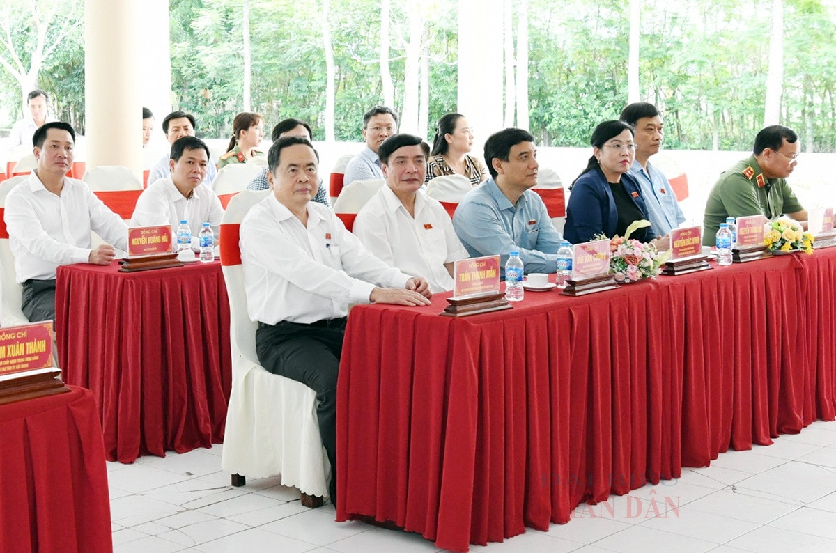 ctqh-chieu-a10.jpg -0