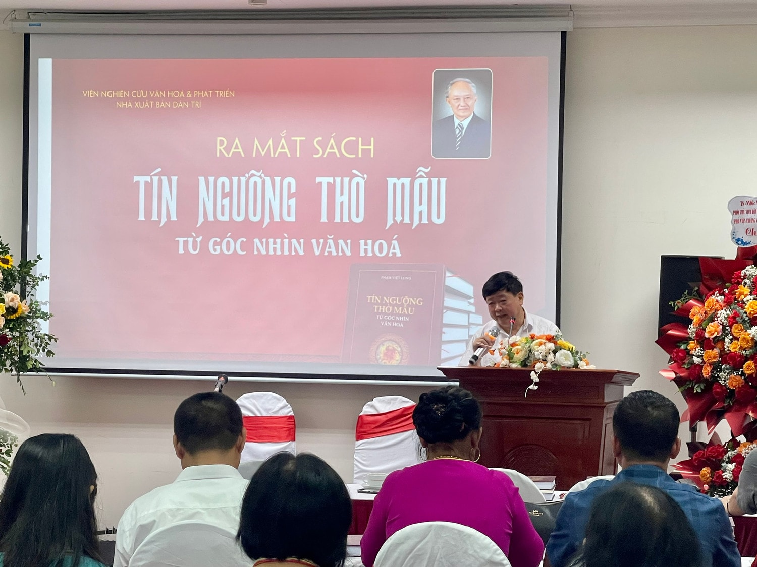 Tín ngưỡng thờ Mẫu từ góc nhìn văn hóa -0