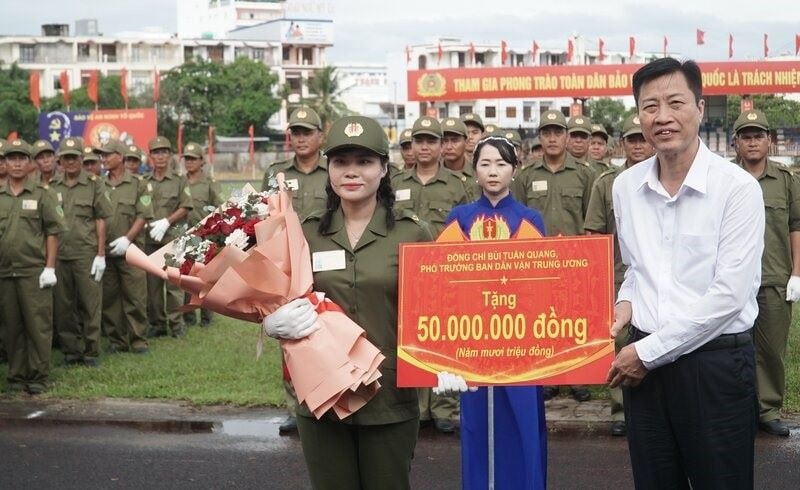 Nhiều tỉnh thành khu vực ĐBSCL ra mắt Lực lượng tham gia bảo vệ a ninh trật tự ở cơ sở -0