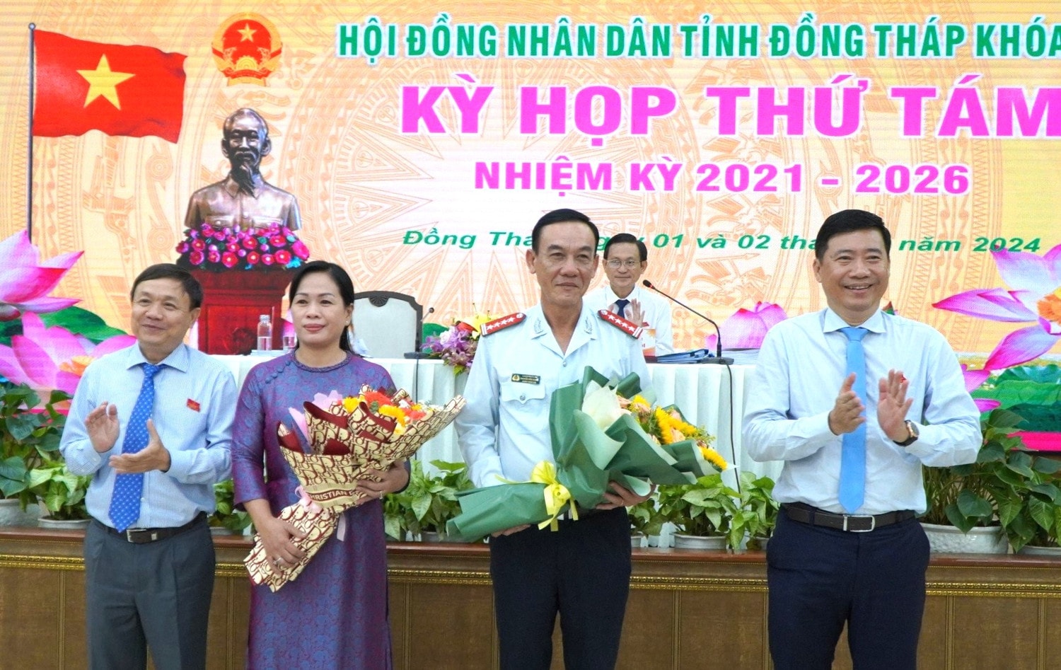 Kỳ họp thứ 8, HĐND Đồng Tháp thiết lập đường dây nóng, tiếp thu ý kiến cử tri