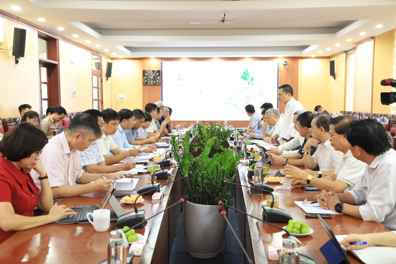 Khảo sát dự án, làm việc tại huyện Mê Linh về quản lý thị trường bất động sản và phát triển nhà ở xã hội -0