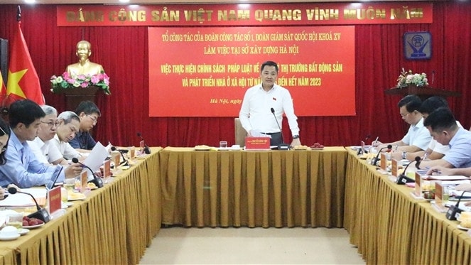 Quang cảnh cuộc làm việc của Tổ công tác của Đoàn công tác số 1 làm việc với Sở Xây dựng TP. Hà Nội Khảo sát về quản lý thị trường bất động sản và phát triển nhà ở xã hội tại Sở Xây dựng TP. Hà Nội