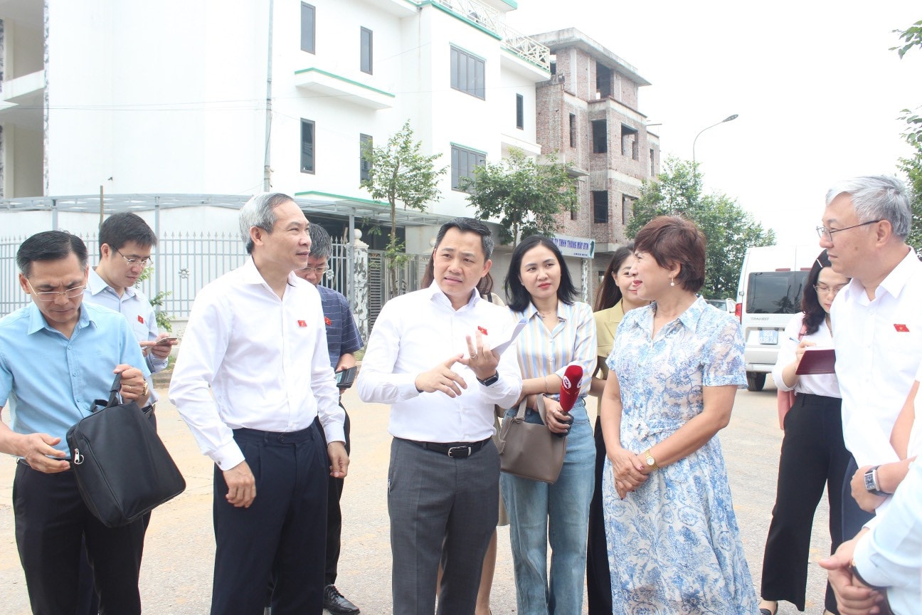 Khảo sát dự án, làm việc tại huyện Mê Linh về quản lý thị trường bất động sản và phát triển nhà ở xã hội -0