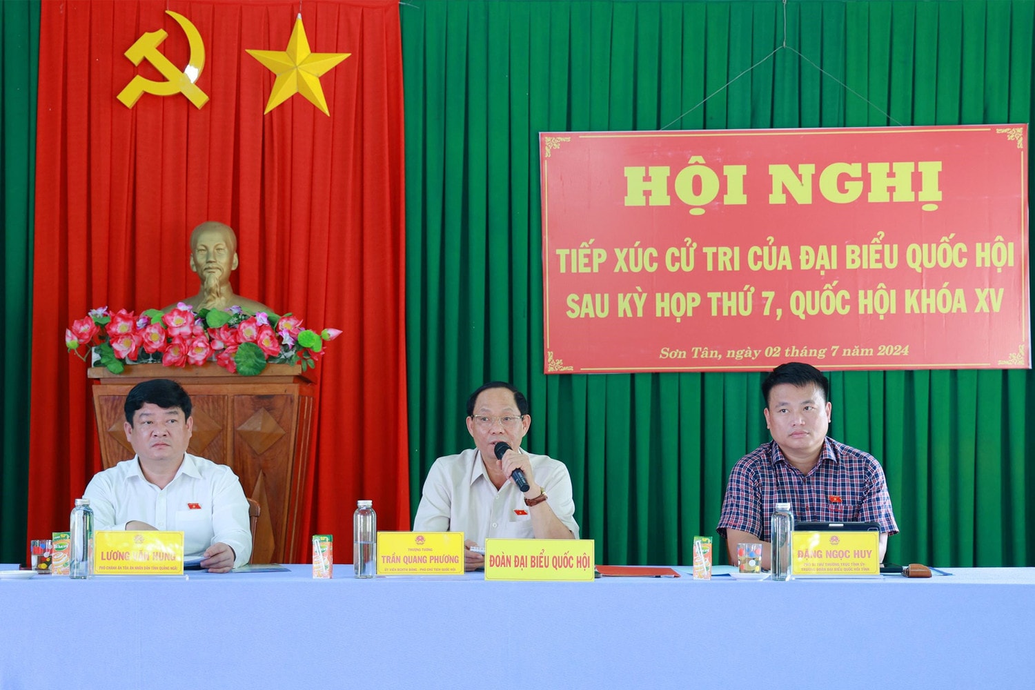 Phó Chủ tịch Quốc hội, Thượng tướng Trần Quang Phương tiếp xúc cử tri xã Sơn Tân, huyện Sơn Tây, Quảng Ngãi -0
