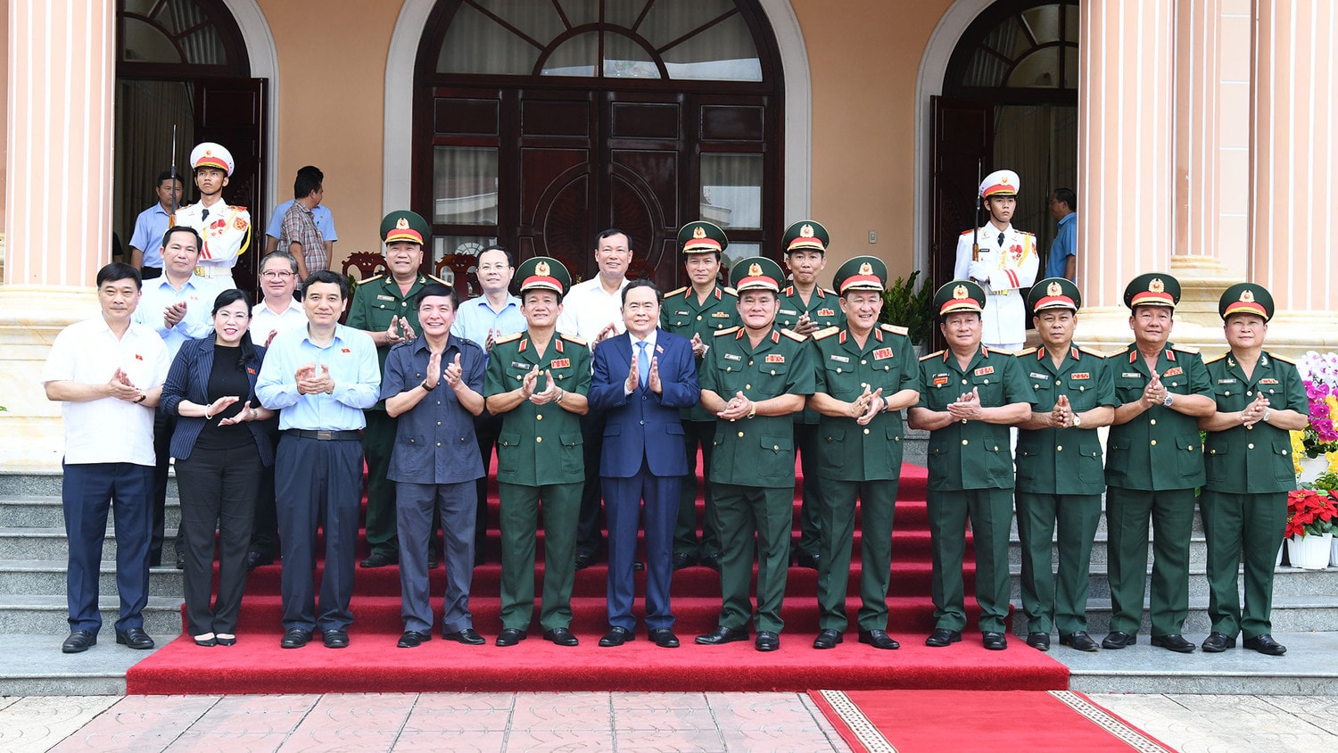 Chủ tịch Quốc hội Trần Thanh Mẫn thăm và làm việc với Đảng ủy - Bộ Tư lệnh Quân khu 9 -0