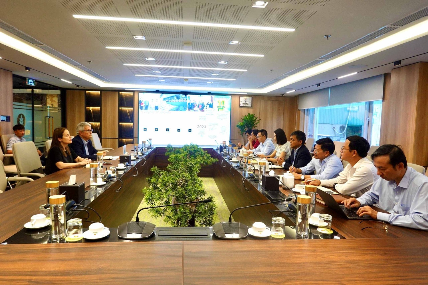  Hợp tác phát triển, đánh dấu bước tiến mới -0