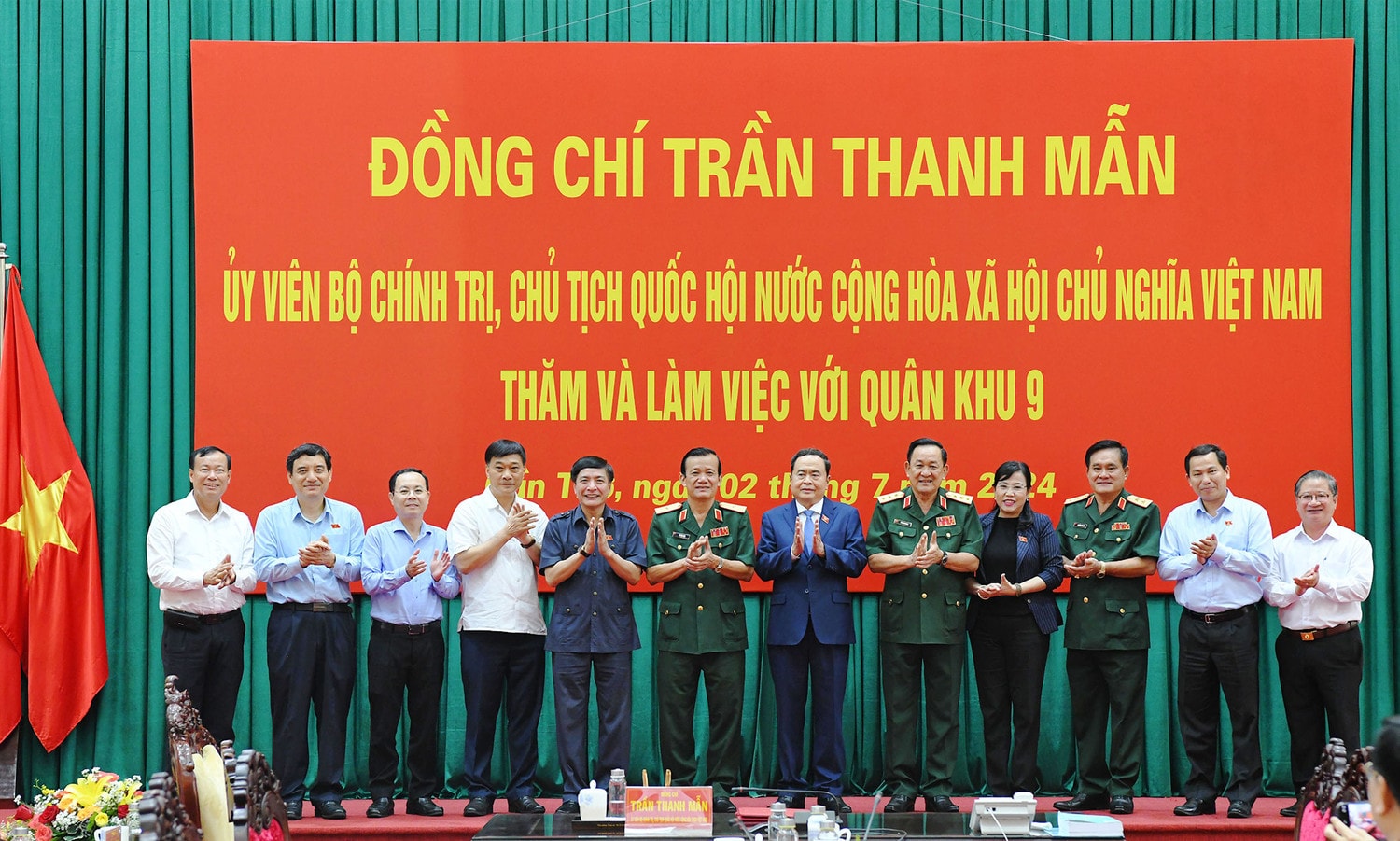 Chủ tịch Quốc hội Trần Thanh Mẫn thăm và làm việc với Đảng ủy - Bộ Tư lệnh Quân khu 9 -0