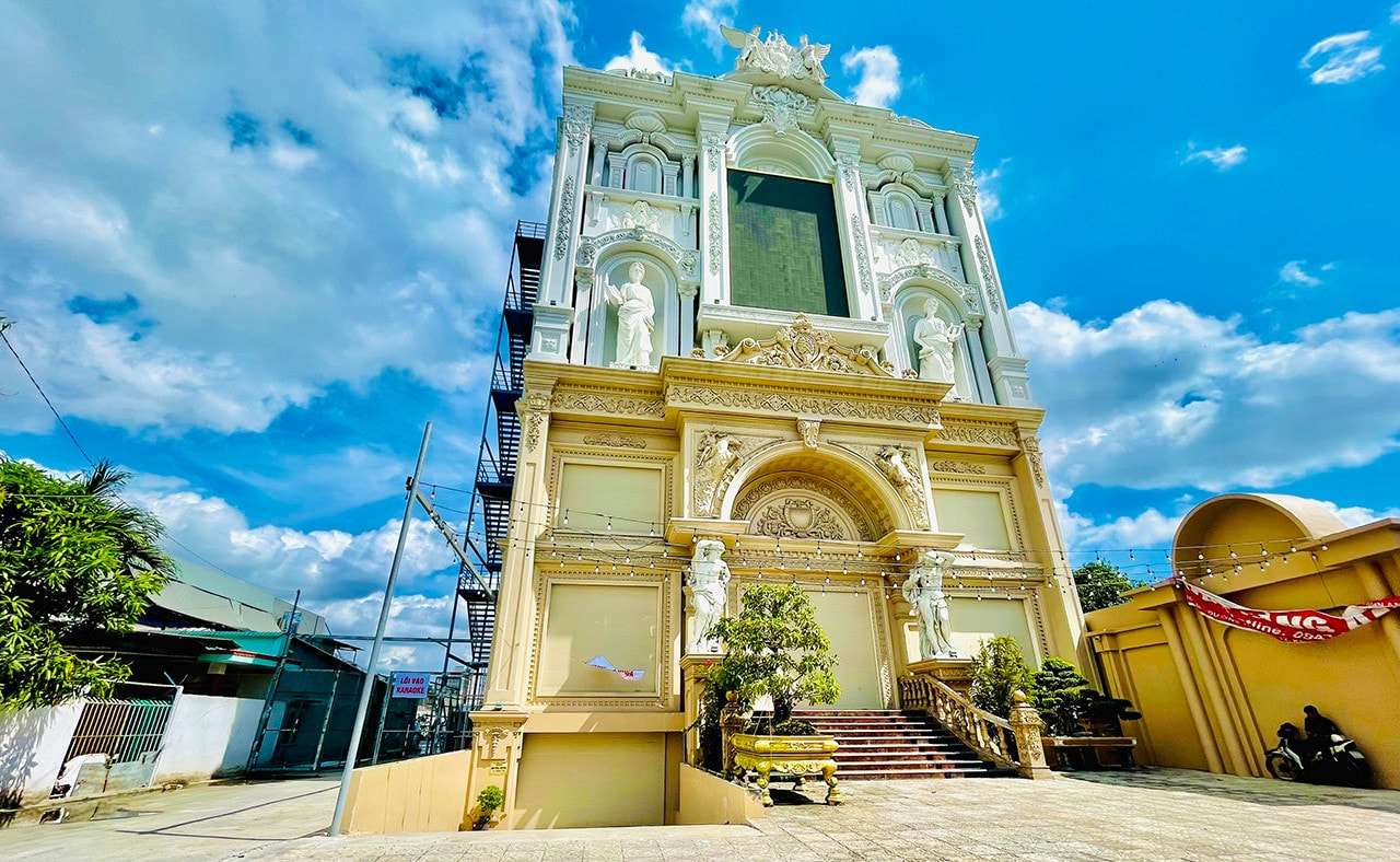 Yêu cầu chấm dứt hoạt động lén lút của karaoke An Phú Royal sau phản ánh của Báo Đại biểu Nhân dân
