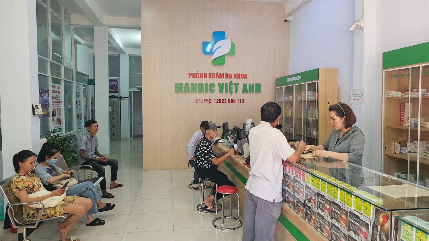Đường đi hoàn chỉnh của một tờ giấy khám sức khoẻ “khám như không khám” -0