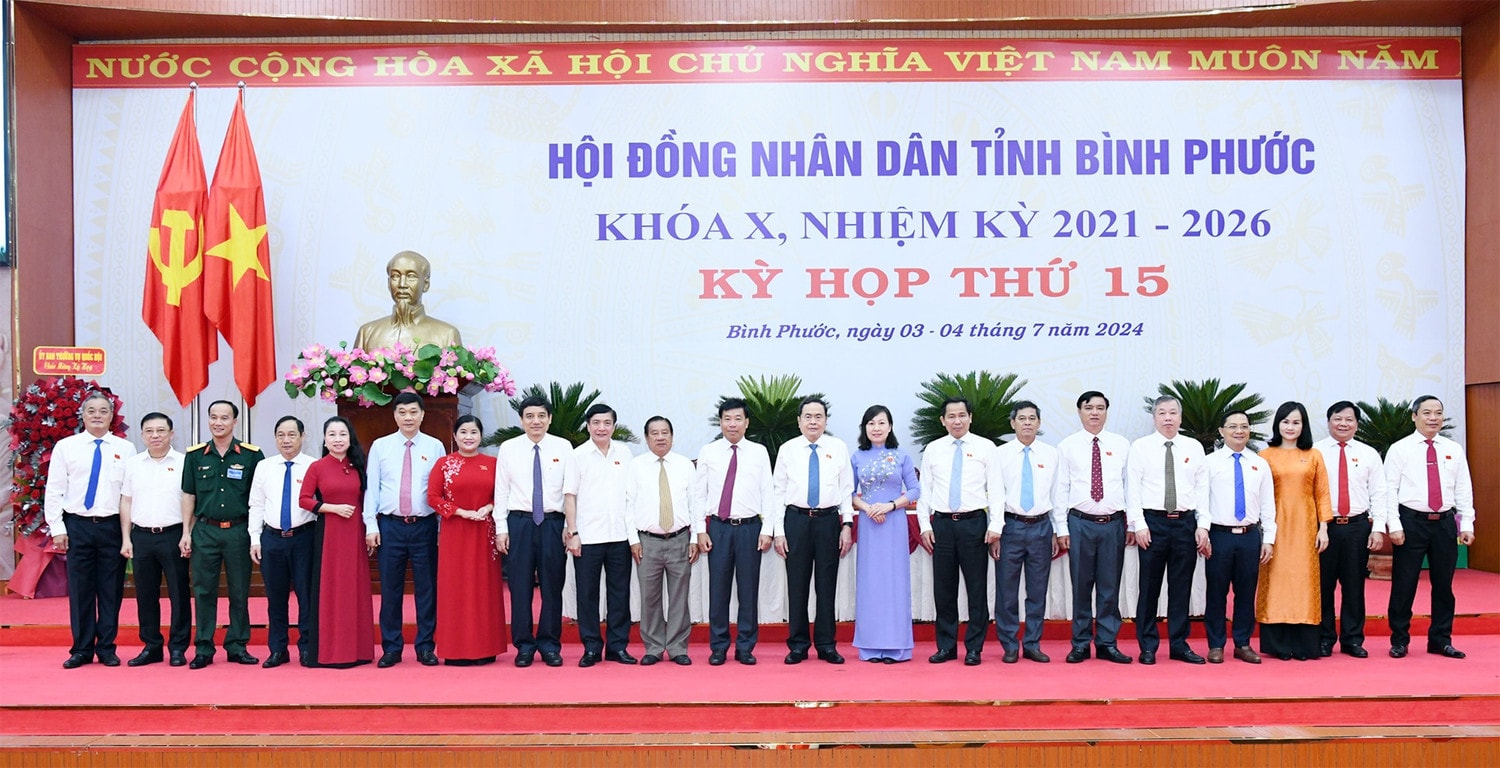 Tiếp tục đổi mới mạnh mẽ hoạt động của Hội đồng Nhân dân với phương châm “Trách nhiệm, đổi mới, chuyên nghiệp, hiệu quả” -0