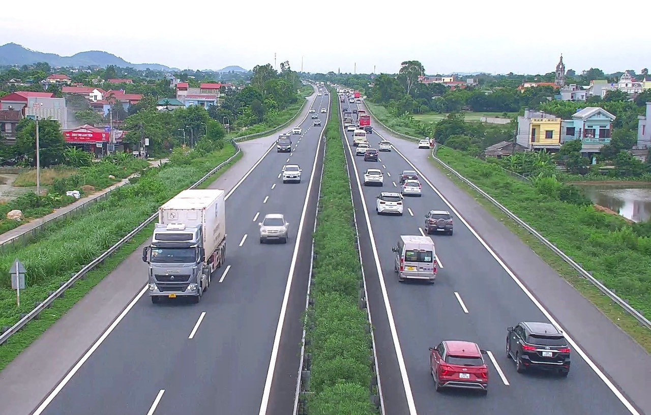 VEC tiếp tục giảm 2% thuế VAT trên 4 tuyến đường cao tốc hiện đang quản lý khai thác đến hết 2024 -0