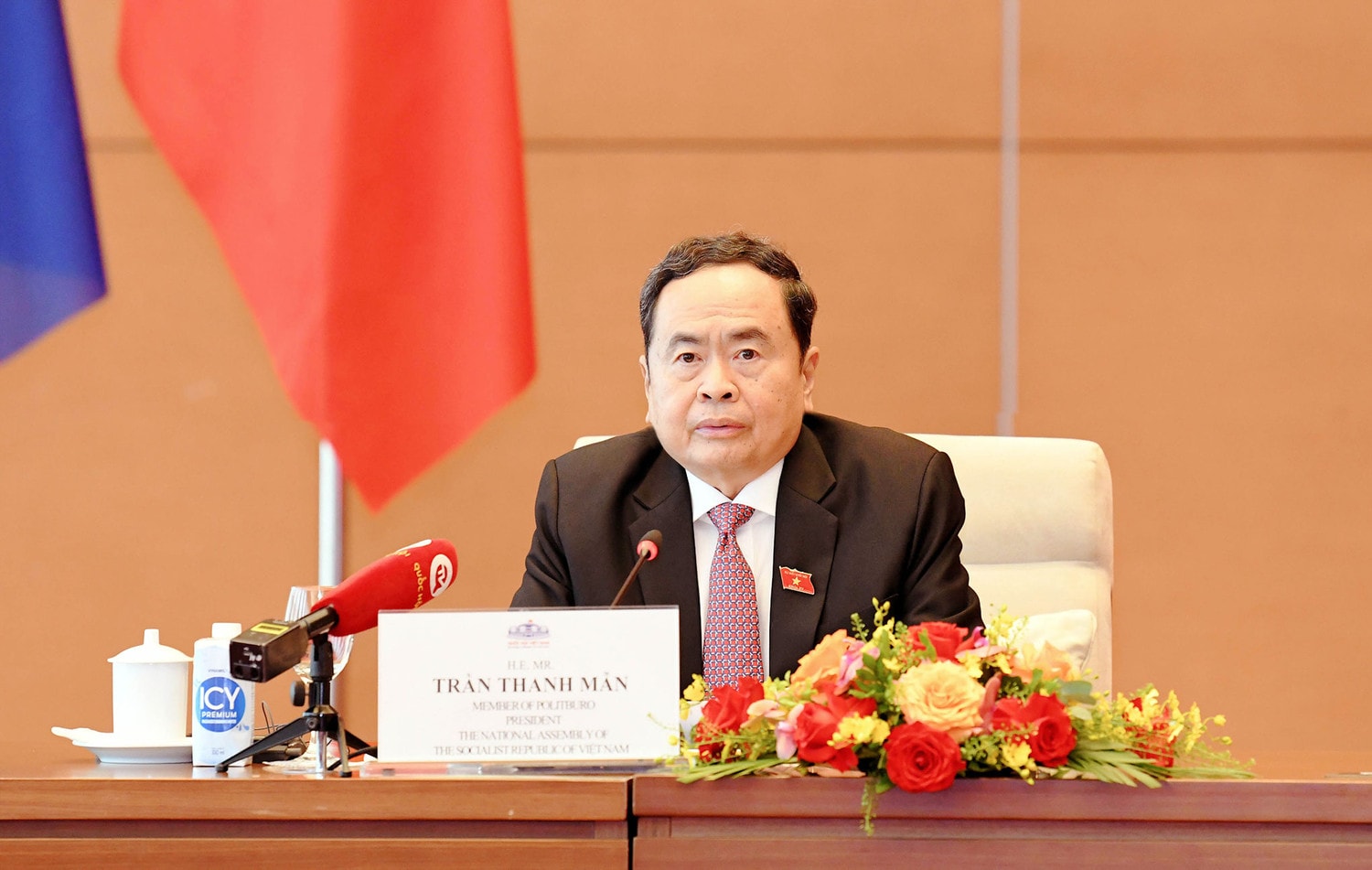 Chủ tịch Quốc hội Trần Thanh Mẫn tiếp Đoàn đại biểu Hội Phụ nữ Campuchia và Lào -0
