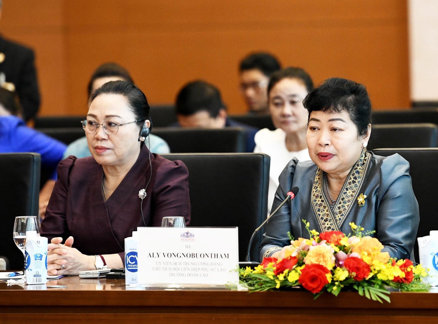 Chủ tịch Quốc hội Trần Thanh Mẫn tiếp Đoàn đại biểu Hội Phụ nữ Campuchia và Lào