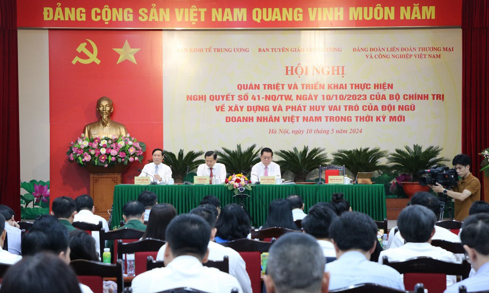 Phát huy vai trò của đội ngũ doanh nhân trong thời kỳ mới -0