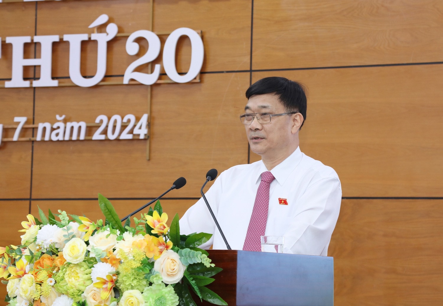 Chủ nhiệm Ủy ban Kinh tế Vũ Hồng Thanh phát biểu Lào Cai: Khai mạc Kỳ họp thứ 20, HĐND tỉnh Khoá XVI, nhiệm kỳ 2021 - 2026 -0