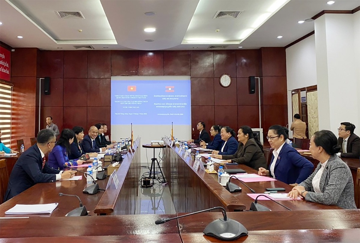 Đoàn Đại biểu Quốc hội Việt Nam làm việc với HĐND Thủ đô Vientiane, Lào -1