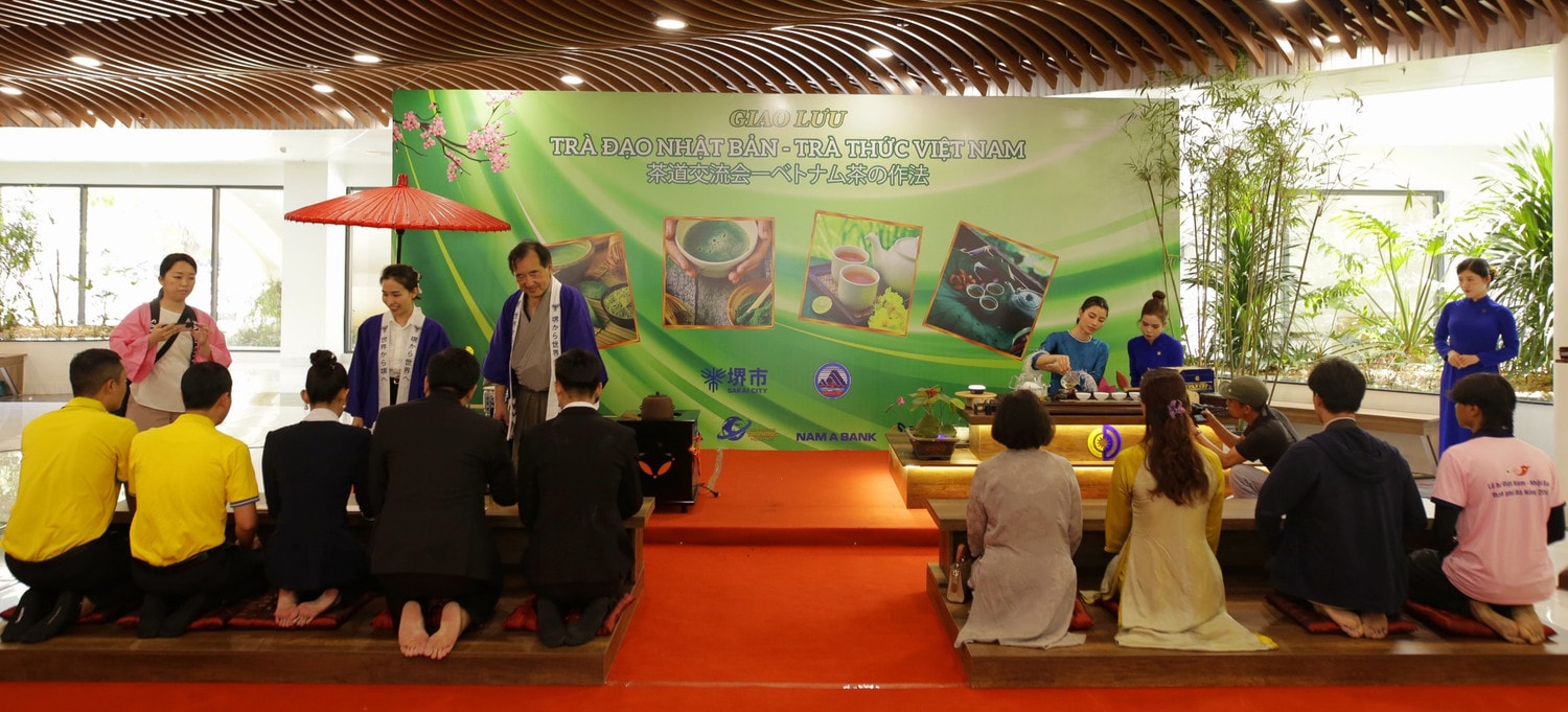 Đối ẩm giữa Trà Đạo Nhật Bản và trà Thức Việt Nam -0