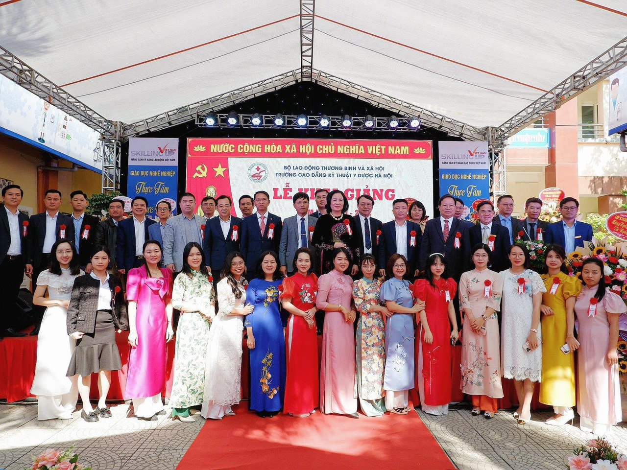 Trường Cao đẳng Kỹ thuật Y Dược Hà Nội áp dụng mô hình đào tạo “Bệnh viện - Nhà trường - Doanh nghiệp” -0