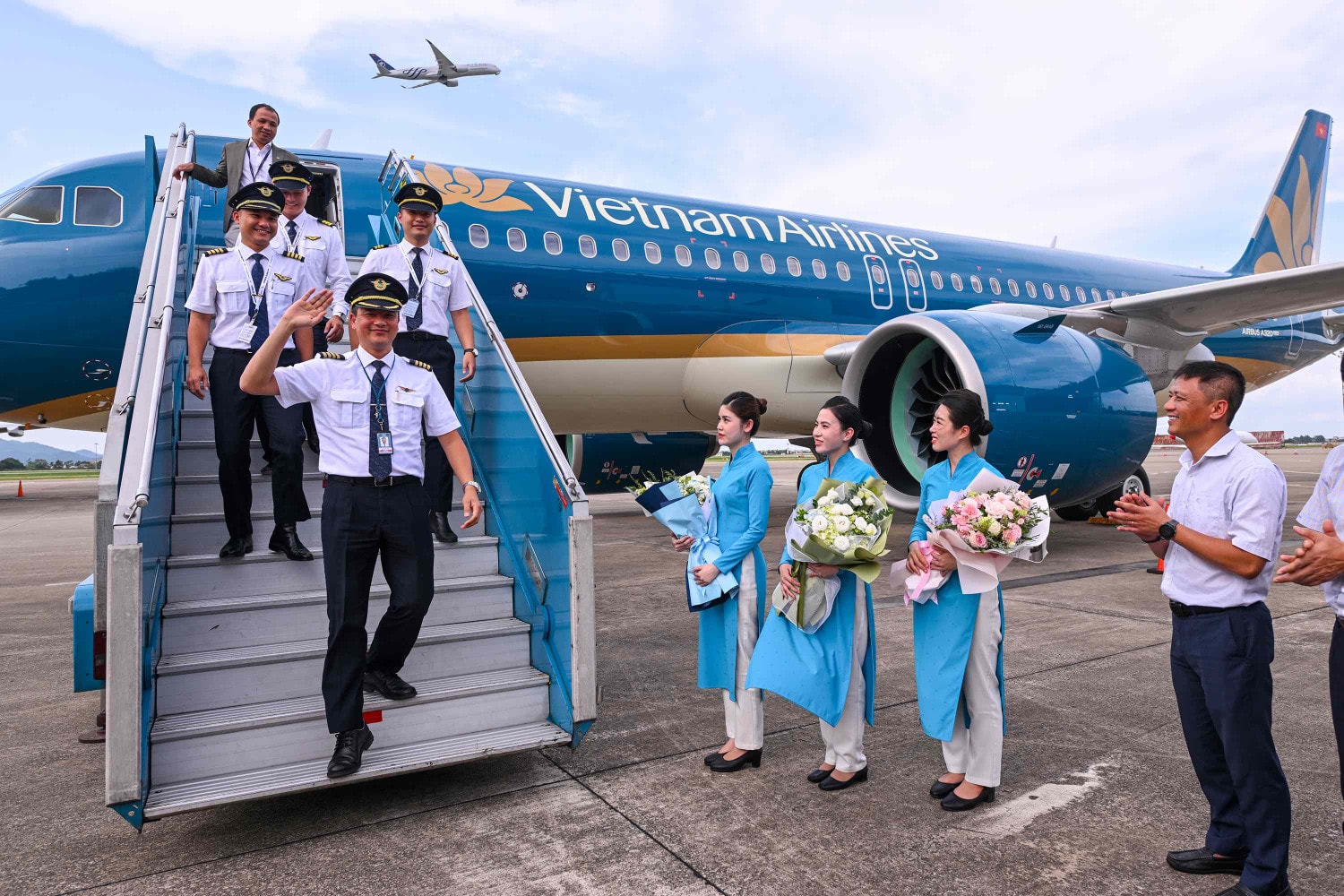 Vietnam Airlines chính thức đón nhận máy bay Airbus A320neo đầu tiên -0