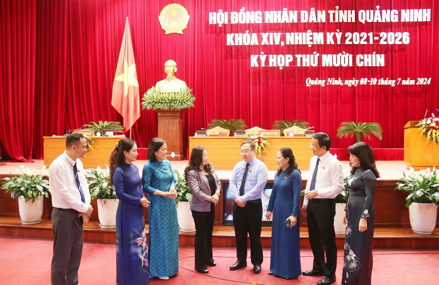 Tiếp tục đổi mới, sáng tạo, tự lực, tự cường vươn lên, đưa Quảng Ninh phát triển mạnh mẽ, toàn diện hơn nữa vì hạnh phúc của Nhân dân -0