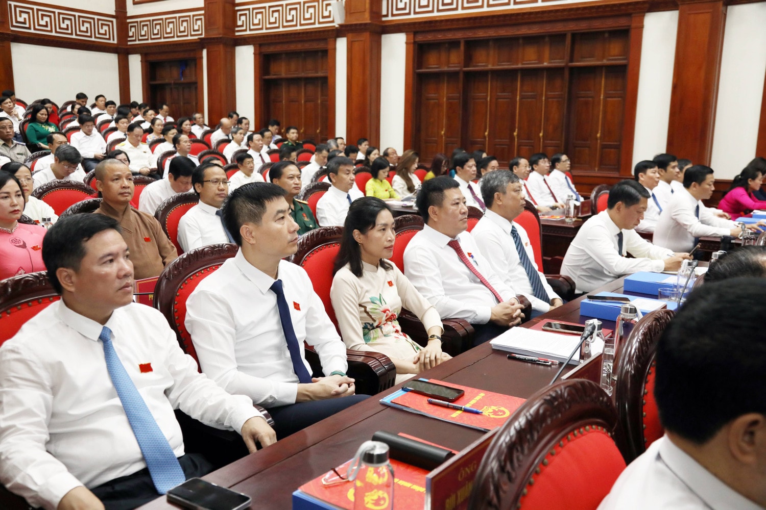 Các đại biểu tham dự kỳ họp Phó Chủ tịch Quốc hội Nguyễn Thị Thanh dự Kỳ họp thứ 22, HĐND tỉnh Ninh Bình Khoá XV -0