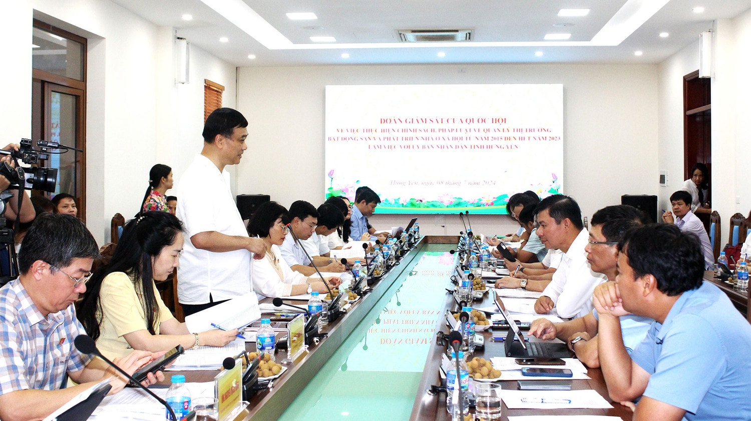 Đoàn giám sát của Quốc hội khảo sát về quản lý thị trường bất động sản, phát triển nhà ở xã hội tại Hưng Yên -0
