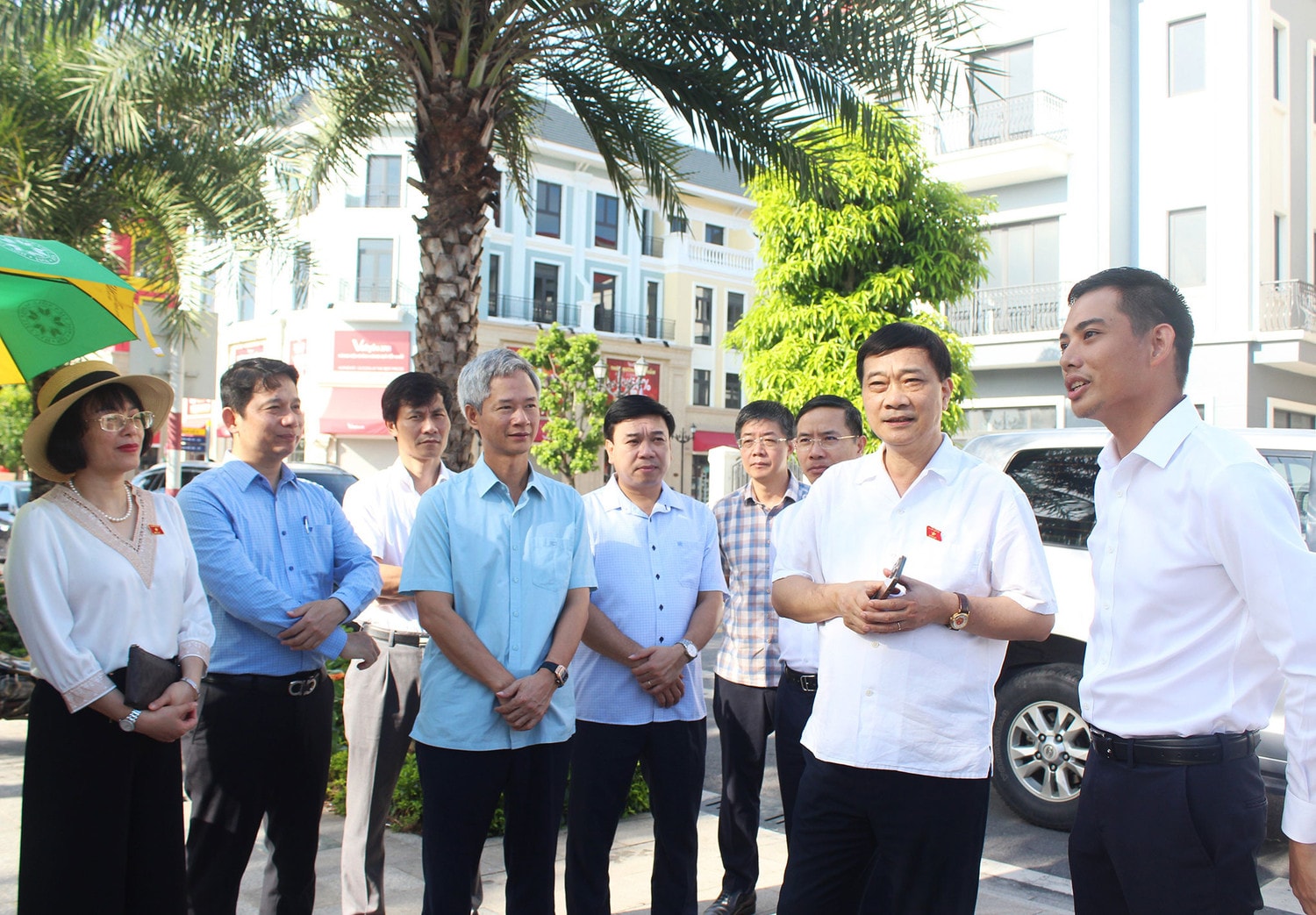 Đoàn giám sát của Quốc hội khảo sát về quản lý thị trường bất động sản, phát triển nhà ở xã hội tại Hưng Yên -0