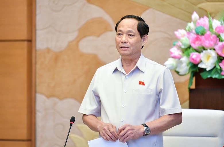 Phó Chủ tịch Quốc hội, Thượng tướng Trần Quang Phương chủ trì cuộc họp - Ảnh H.Ngọc