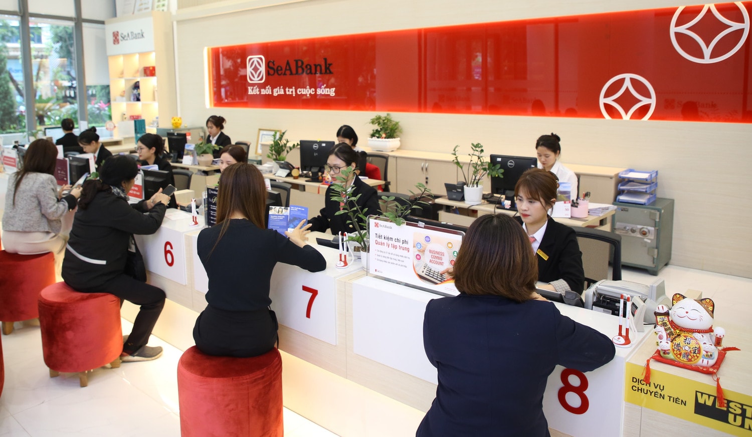 SeABank đồng thời được vinh danh “Ngân hàng tốt nhất thế giới 2024” và “Ngân hàng tốt nhất châu Á - Thái Bình Dương 2024” ảnh 1 SeABank đồng thời được vinh danh “Ngân hàng tốt nhất thế giới 2024” và “Ngân hàng tốt nhất châu Á - Thái Bình Dương 2024” -0