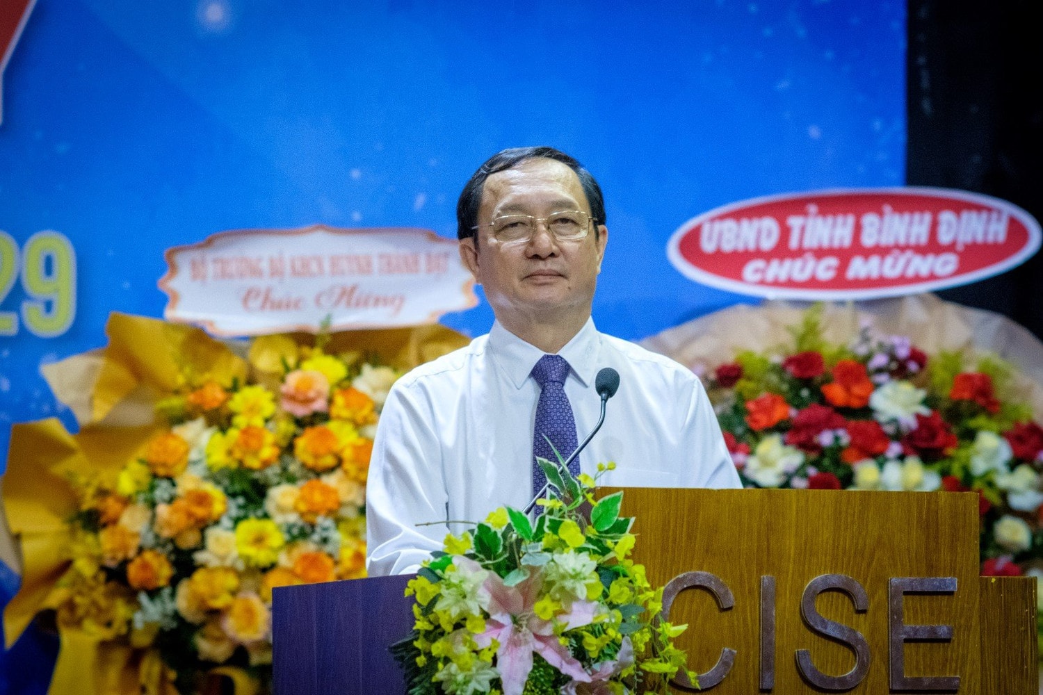 (Tin tuyên truyền theo Hợp đồng Bộ Khoa học và Công nghệ. Nhờ Ban Thư ký Điện tử hỗ trợ đăng ngày 8.7) Hơn 100 nhà khoa học đến từ 27 quốc gia chia sẻ nghiên cứu mới về vật lý, vũ trụ -0