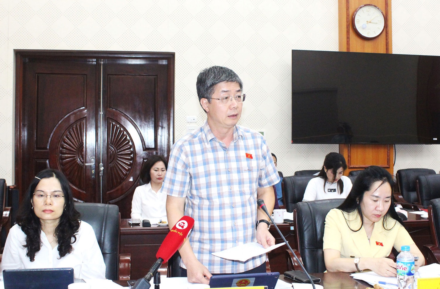 Đoàn giám sát của Quốc hội làm việc với UBND tỉnh Hưng Yên về quản lý thị trường bất động sản và nhà ở xã hội -0