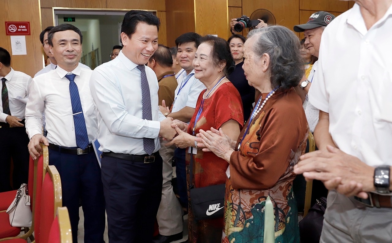 Xứng đáng là cơ quan nghiên cứu khoa học cơ bản đầu ngành trong lĩnh vực đo đạc và bản đồ -0
