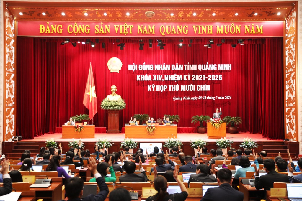 Kết quả phát triển 6 tháng đầu năm khẳng định Quảng Ninh vẫn là điểm sáng, một cực tăng trưởng của khu vực phía Bắc