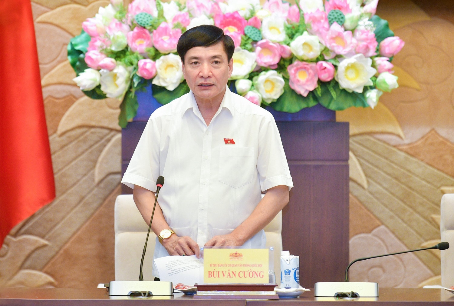 Tổng Thư ký Quốc hội, Bí thư Đảng ủy cơ quan VPQH, Chủ nhiệm VPQH Bùi Văn Cường phát biểu