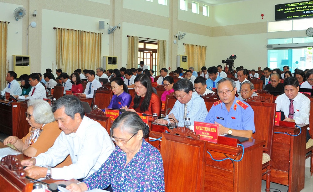 Các đại biểu tham dự Kỳ họp thứ 21, HĐND tỉnh Phú Yên Khóa VIII - Ảnh ANH NGỌC