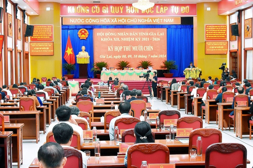 Quyết liệt tháo gỡ “điểm nghẽn”, tạo đột phá