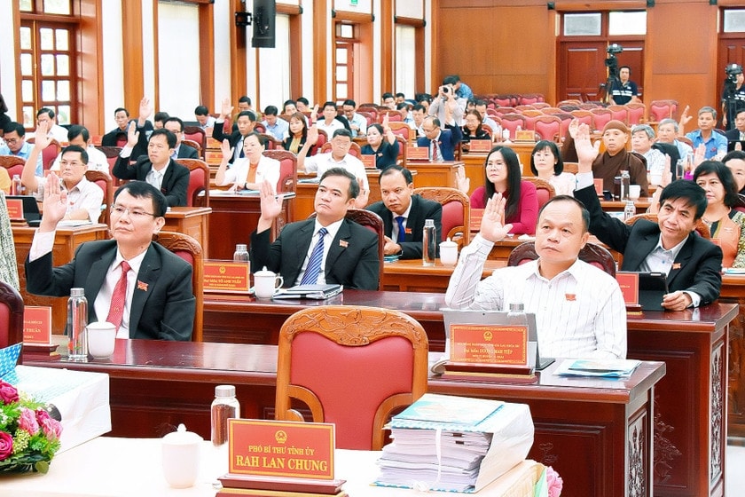 Quyết liệt tháo gỡ “điểm nghẽn”, tạo đột phá
