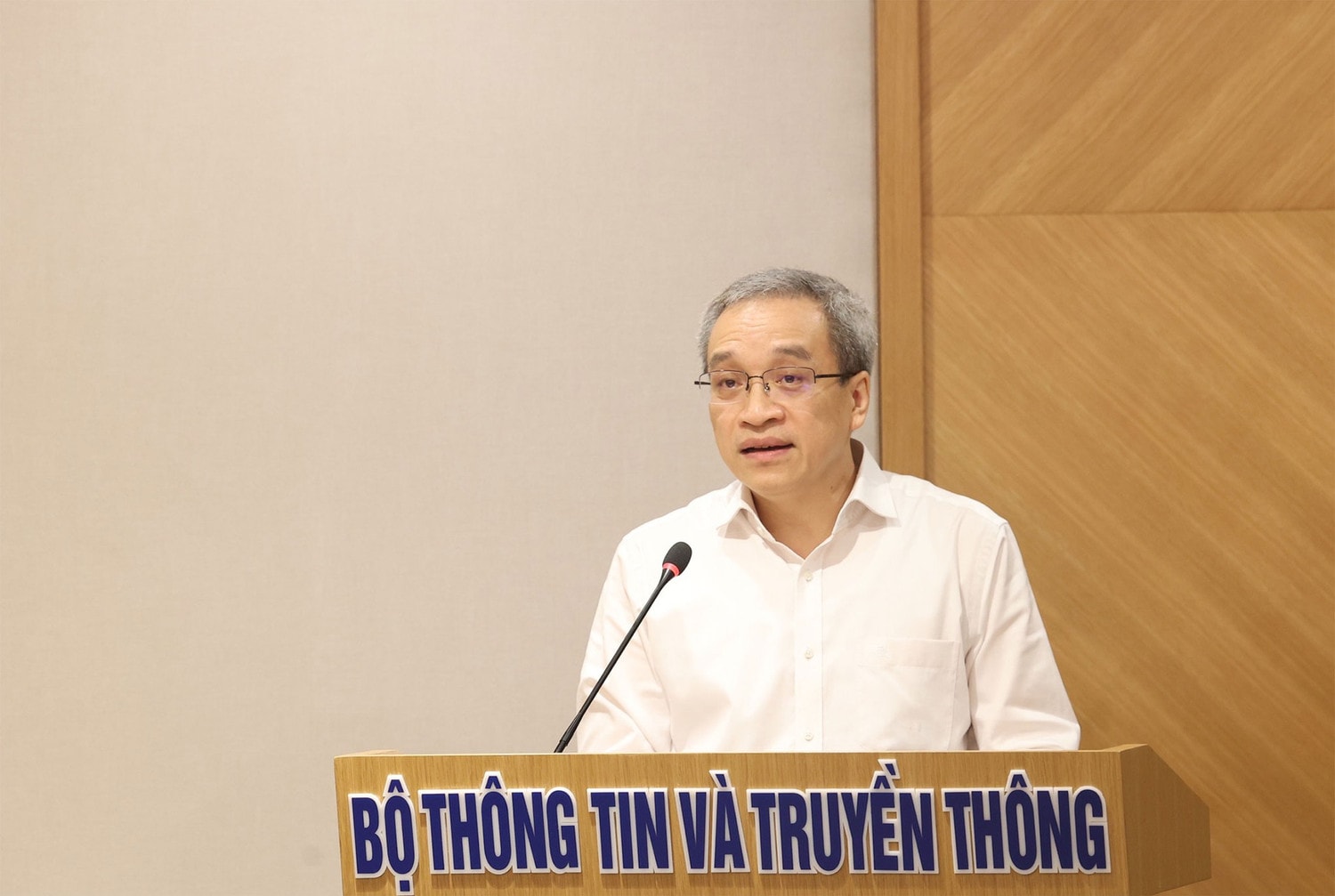 Đoàn Tiểu ban Văn kiện Đại hội XIV của Đảng làm việc với Ban cán sự đảng Bộ Thông tin và Truyền thông -0
