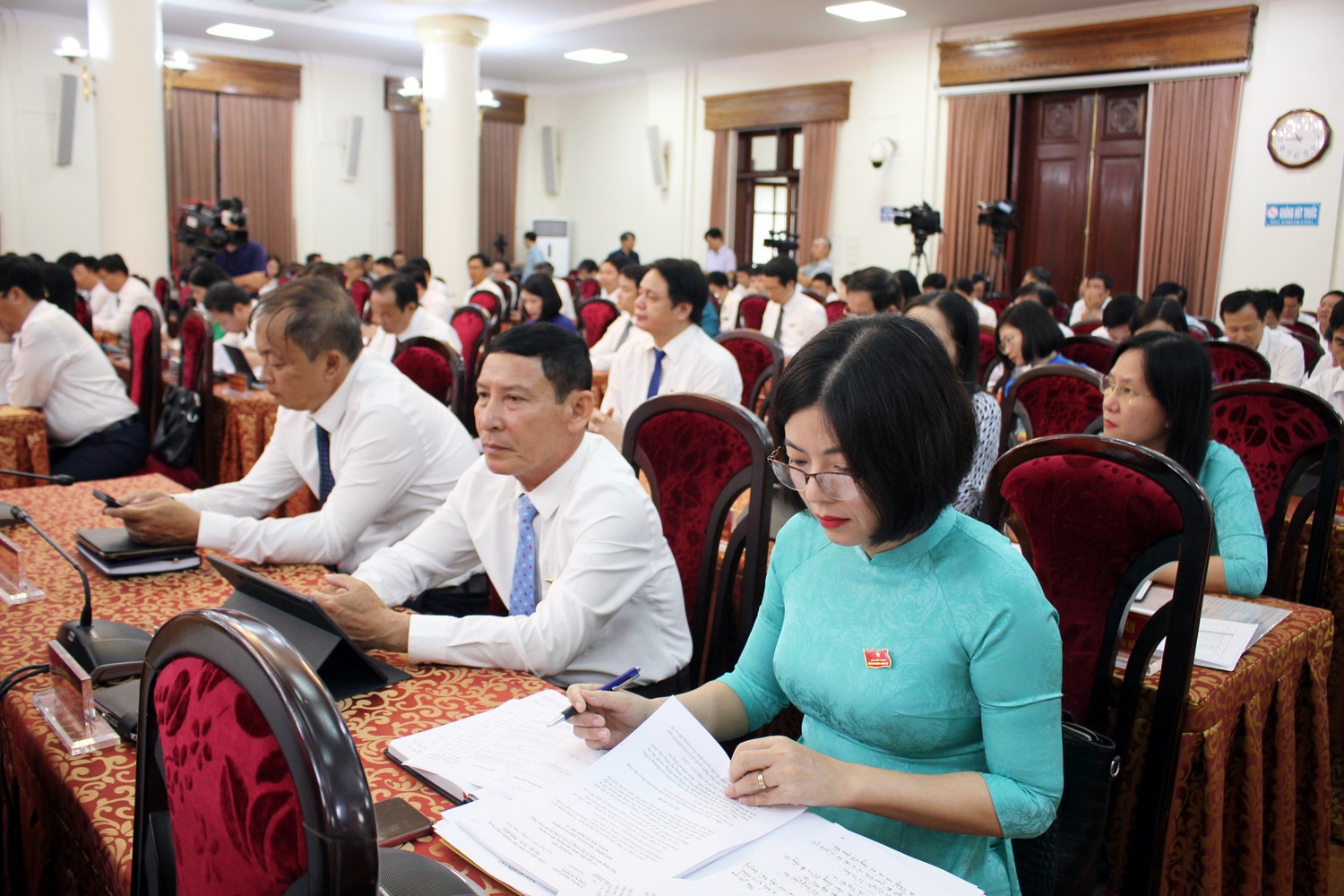 Các đại biểu HĐND tỉnh dự kỳ họp. Ảnh: T. Tâm Khai mạc Kỳ họp thứ 19, HĐND tỉnh Nam Định Khóa XIX, nhiệm kỳ 2021 - 2026 -0