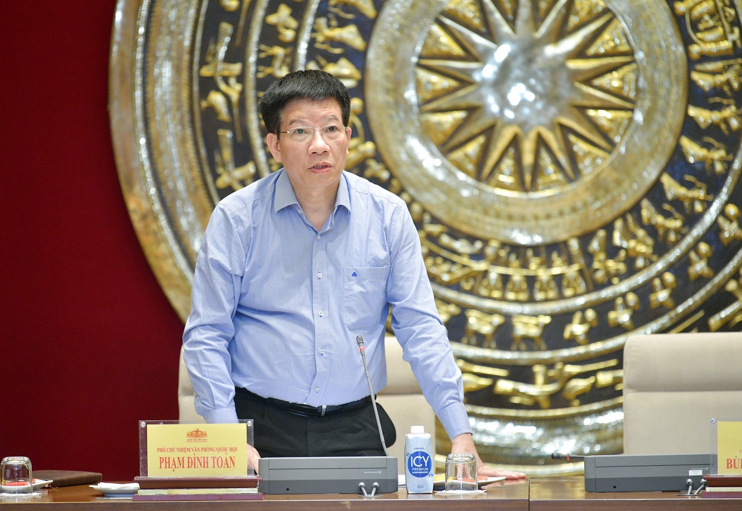 Phó Chủ nhiệm VPQH Phạm Đình Toản phát biểu