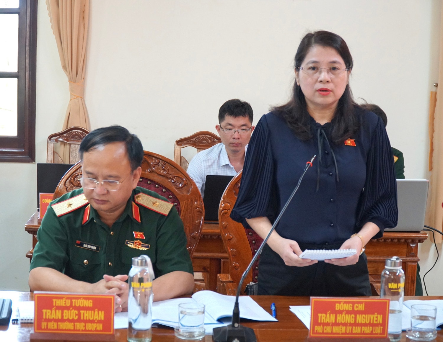 Phó chủ nhiệm Ủy ban Pháp luật Trần Hồng Nguyên phát biểu tại cuộc làm việc với UBND tỉnh Đắk Nông