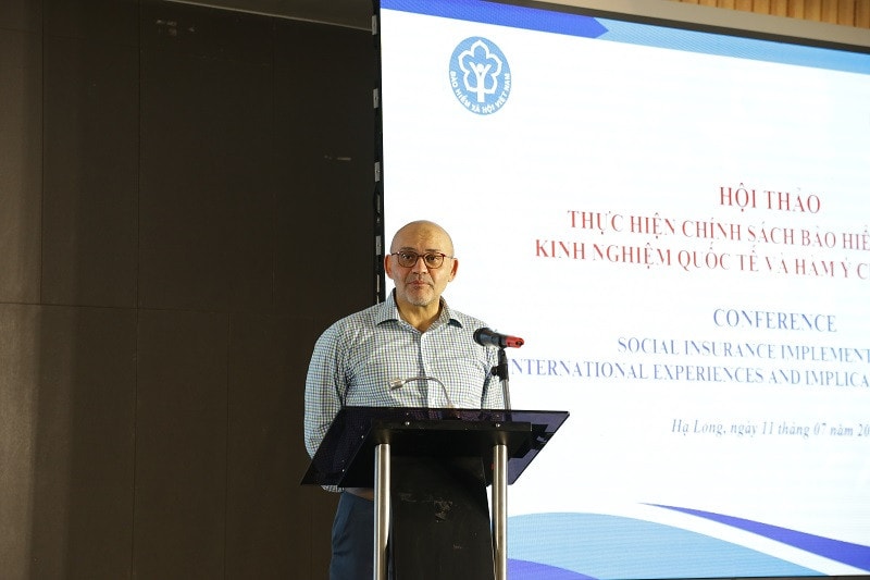 Thực hiện chính sách BHXH: Kinh nghiệm quốc tế và hàm ý cho Việt Nam -0