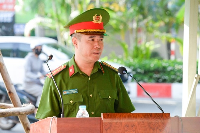 Diễn tập thực binh phòng ngừa tình huống cướp tiệm vàng, bắt cóc con tin -0