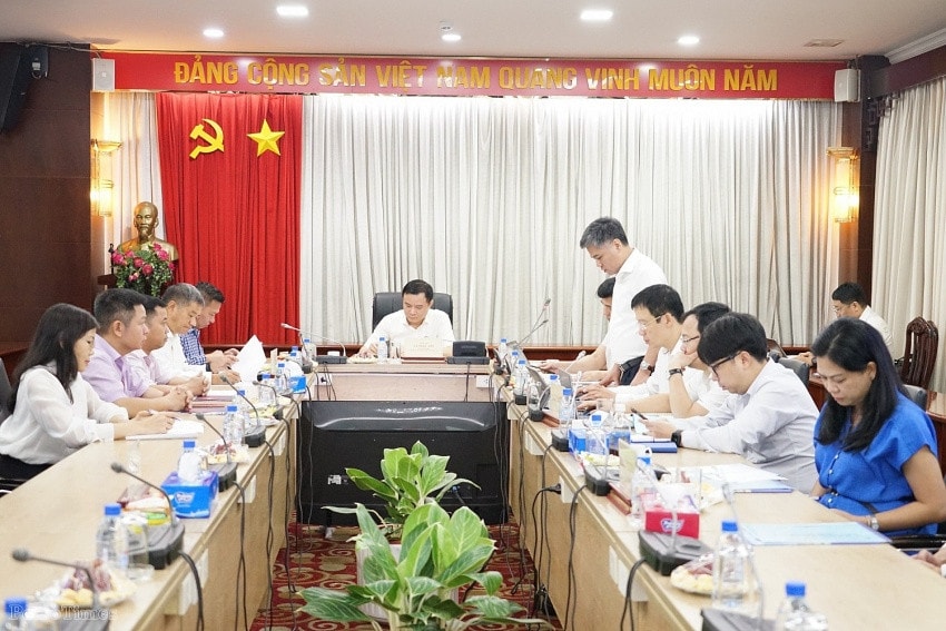 Tổng Giám đốc Petrovietnam Lê Ngọc Sơn làm việc với PVE