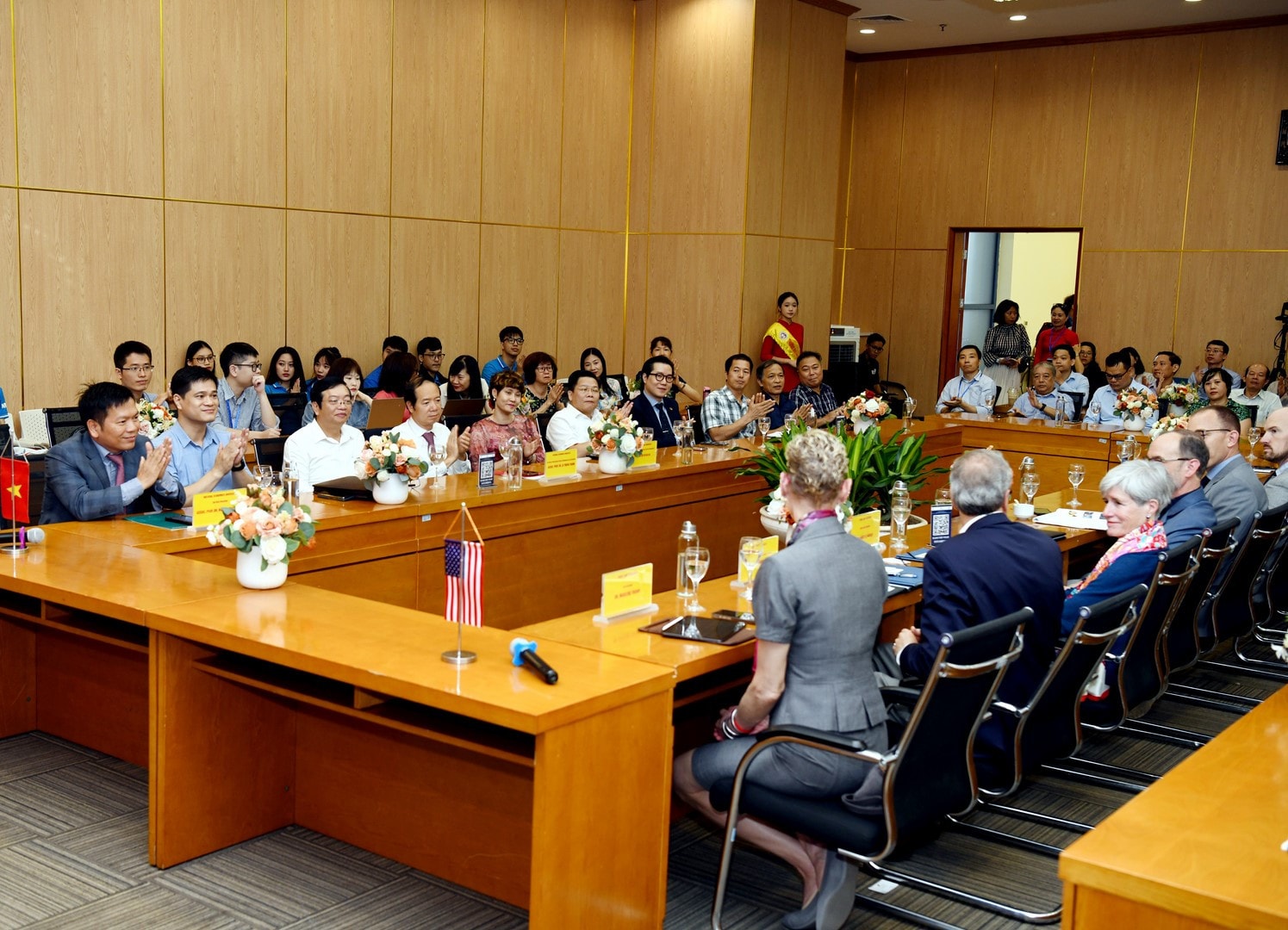 Toàn cảnh Hội thảo Thành công của chương trình liên kết đào tạo quốc tế quyết định bởi giá trị gia tăng mà trường đại học nội địa tạo r -0