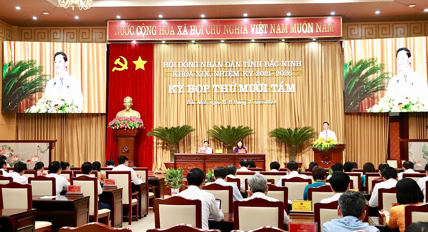 Toàn cảnh kỳ họp. Ảnh: Phan Phương