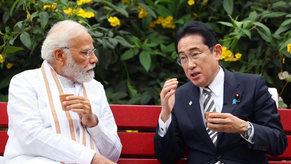 Thủ tướng Ấn Độ Narendra Modi và người đồng nhiệm Nhật Bản Fumio Kishida bên lề Hội nghị G7 tại Nhật Bản vào tháng 5.2023. Ảnh: PM Modi, Twitter