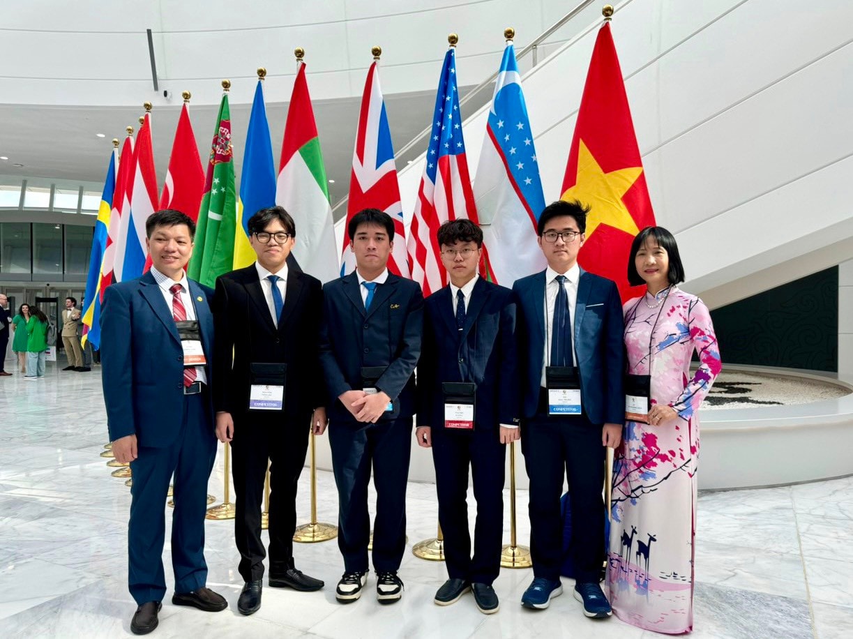 Đoàn học sinh Việt Nam xếp thứ 3 thế giới tại Olympic Sinh học Quốc tế năm 2024 -0
